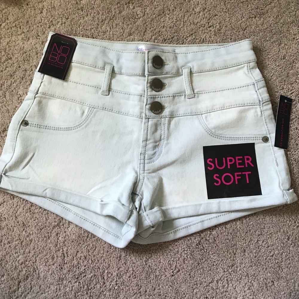 🔴LAST CHANCE 🔴
 NWT no boundaries size 1 shorts